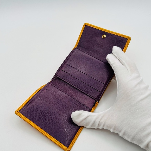 Louis Vuitton Epi Wallet - Picture 9 of 13
